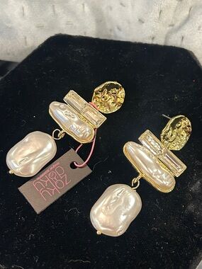 Pearls with Horizontal Crystal Drop Earrings-NWT